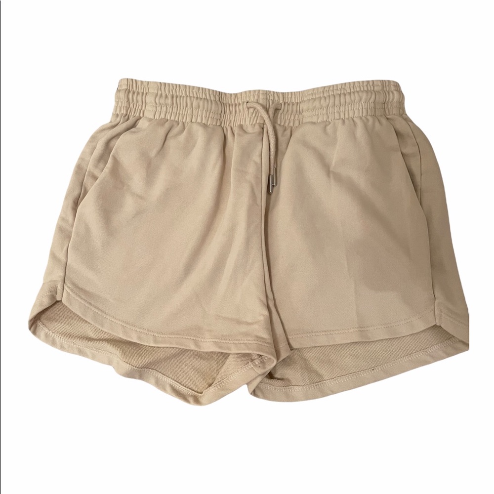 Beige H&M shorts